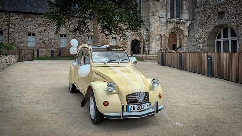 anniversaire de mariage en 2cv Dinan