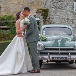 amour en location auto ancienne de mariage