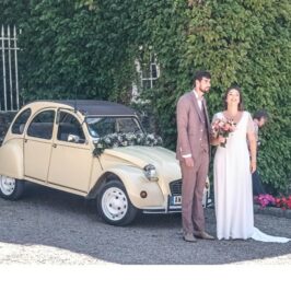mariage en 2cv de location à pleugueneuc