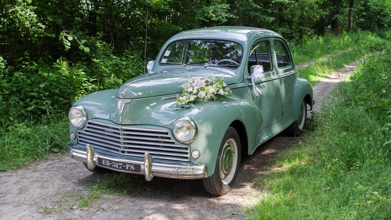 Location ancienne voiture pour mariage à Plédran