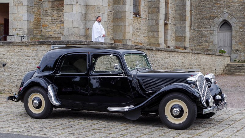Traction Avant à l'église Rocabey Saint Malo